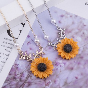 Delicate Sunflower Pendant Necklace For Women Creative Imitation Pearls Jewelry Necklace 